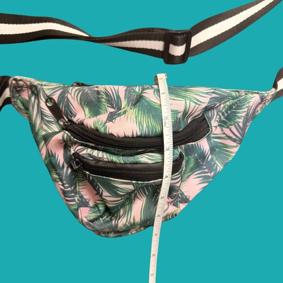 🌴 Tropical Palm Leaf Print Fanny Pack | Adjustable Belt Bag | Summer Festival - Picture 5 of 5